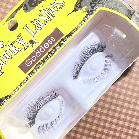 LIMITED EDITION Fright Night Spooky Lashes - 4 Pairs - Picture 5 of 5